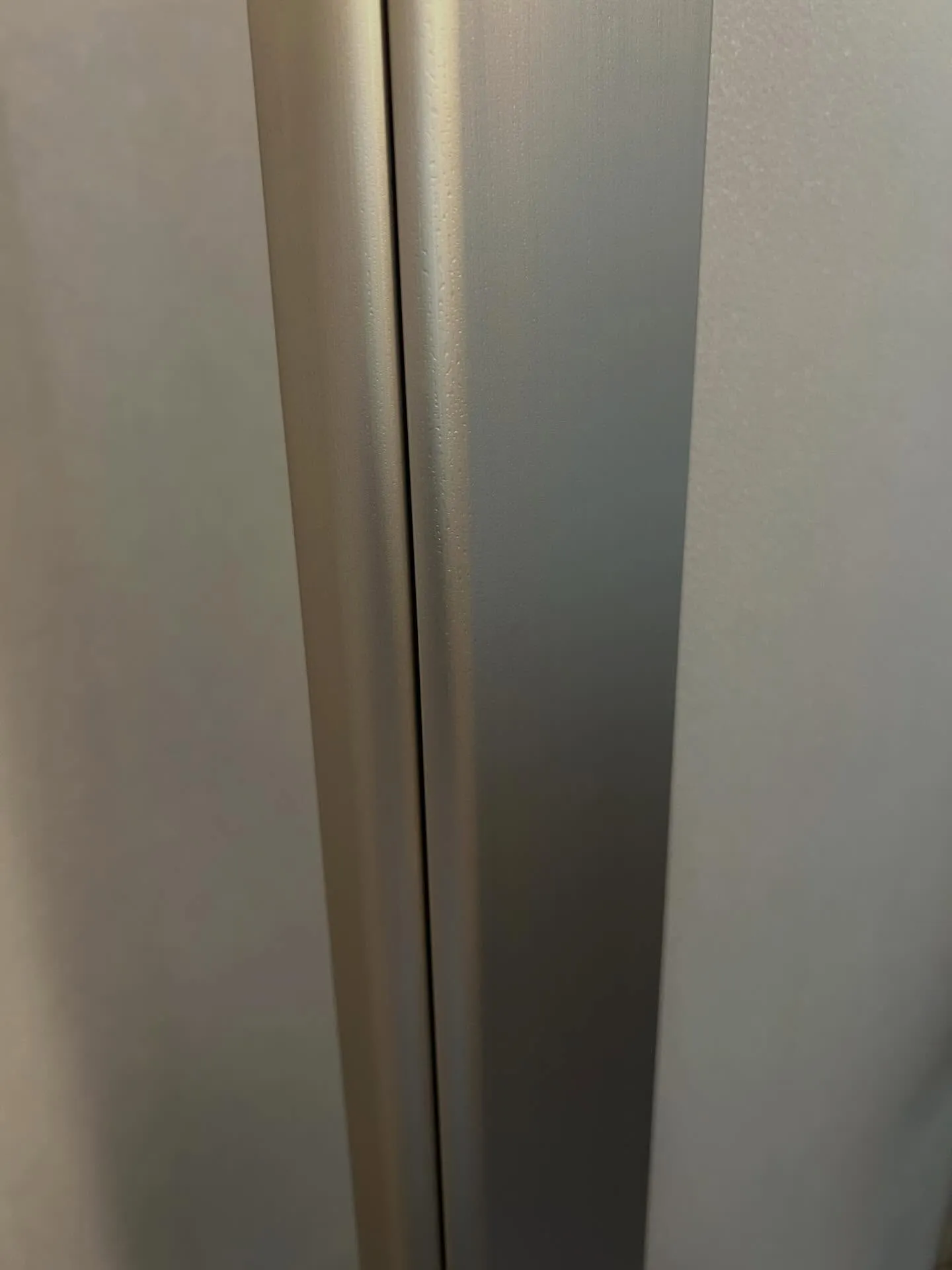 浴室の水垢クリーニング